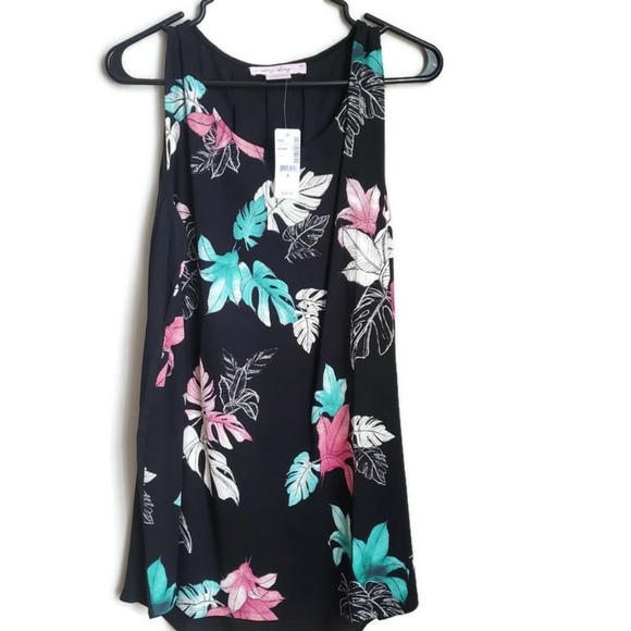Penningtons Tops - PENNINGTONS | Tropical Crew-Neck Tank Top PLUS